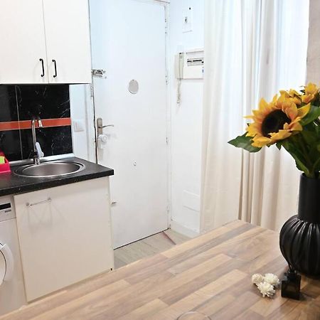 Ferienwohnung Agradable Apartamento Temporal De 1 Dormitorio En Madrid Pez30 Exterior foto