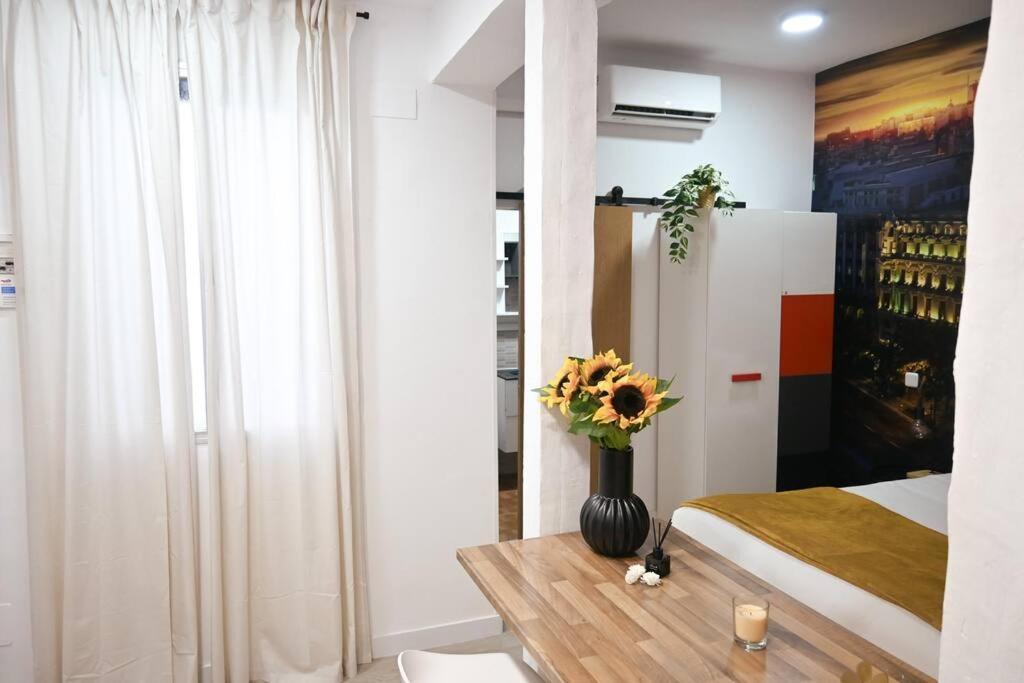 Ferienwohnung Agradable Apartamento Temporal De 1 Dormitorio En Madrid Pez30 Exterior foto